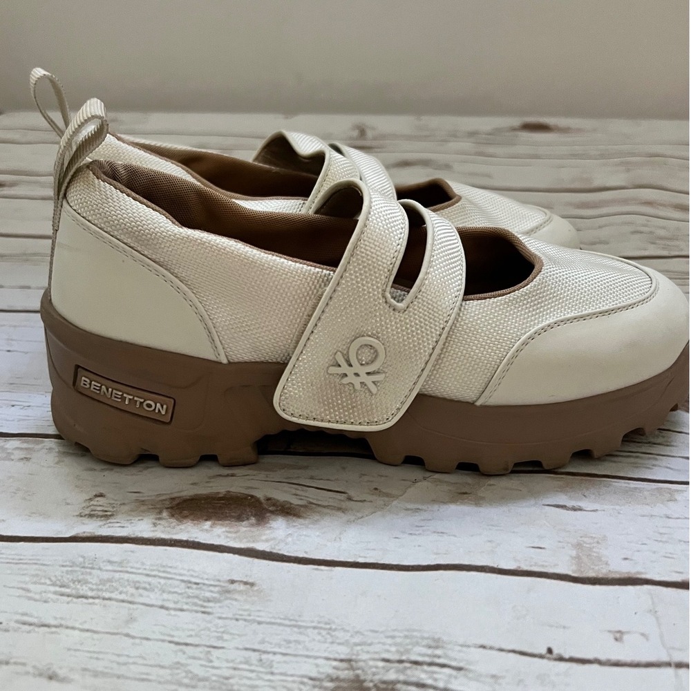 Benetton Mary Jane Sneaker Cream Chunky Lug Sole Hook Loop 6